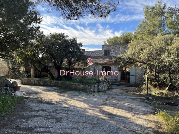 Maison à vendre 10 pièces de 250 m²
