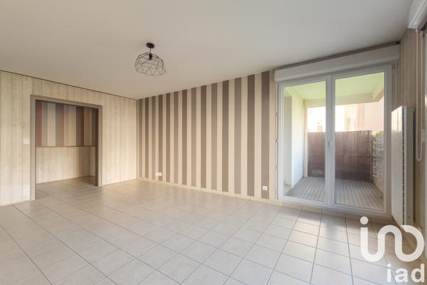 Location appartement 4 pièces 96 m² Châtenay-Malabry