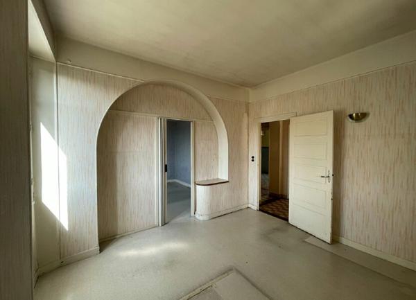 Maison à vendre    5 pièces •  Aubenas