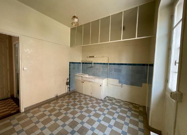 Maison à vendre    5 pièces •  Aubenas