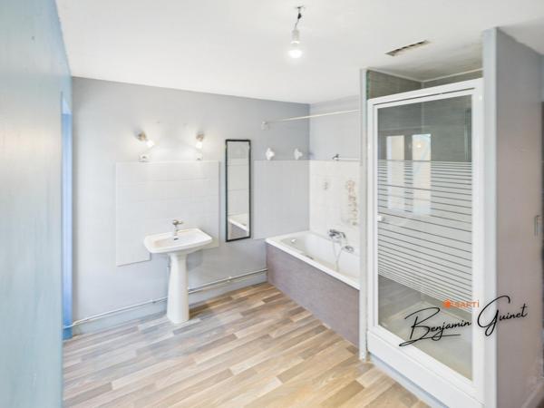 Ensemble immobilier, 3 chambres ou plus