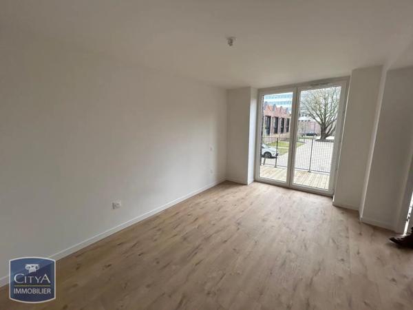 Appartement à louer 4 pièces 83m²
