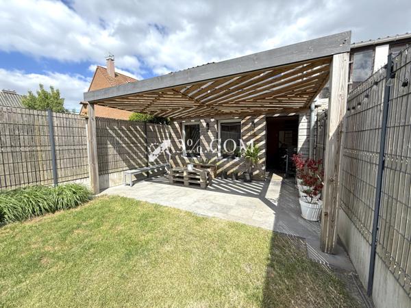 Maison 5 pièce(s) 2 chambre(s) 97 m²