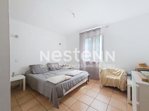 Maison de plain-pied,  4 pièces, 101 m² habitables, Jardin clos avec piscine