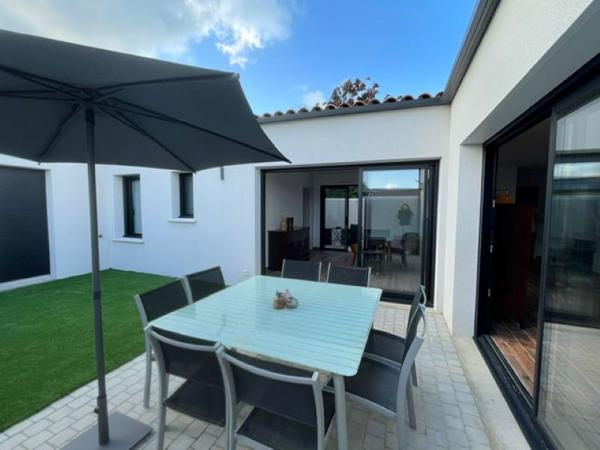 Maison neuve de plain pied avec garage à LAGORD