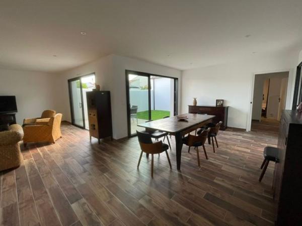 Maison neuve de plain pied avec garage à LAGORD