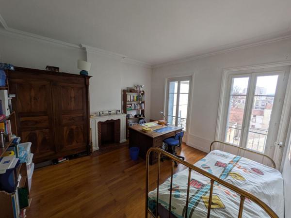 ROANNE CENTRE ? APPARTEMENT BOURGEOIS DE 182 M² ? CHARME ET PRESTIGE DE L'ANCIEN
