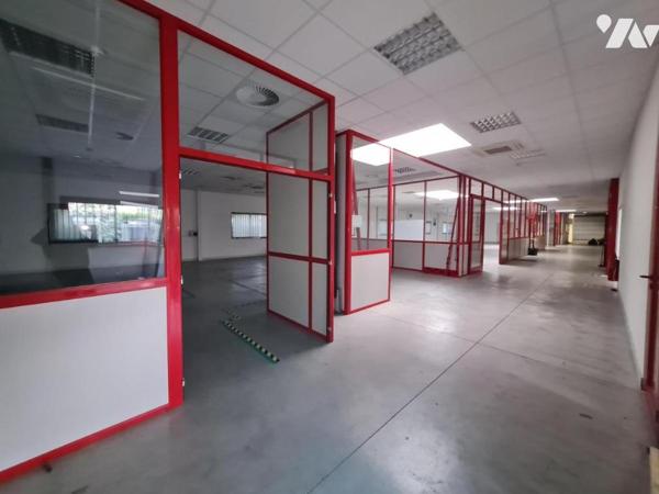 LOCAUX COMMERCIAUX - A VENDRE - MONTOIRE/ LOIR ( 41800) 