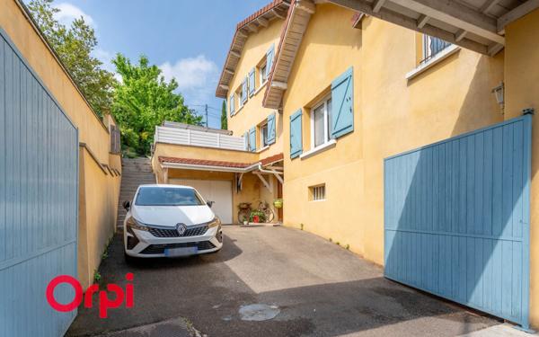 Maison à vendre    7 pièces • 171 m2 Irigny