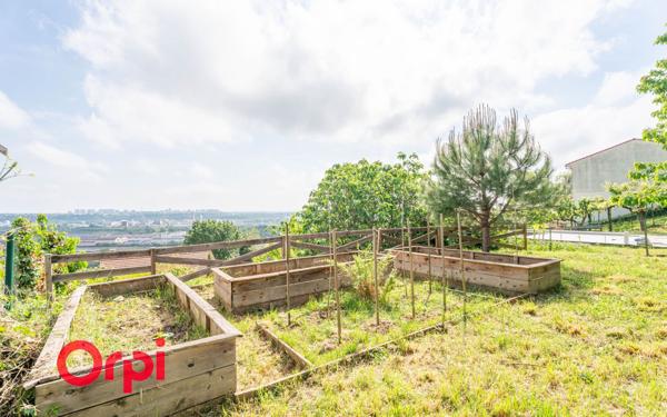 Maison à vendre    7 pièces • 171 m2 Irigny