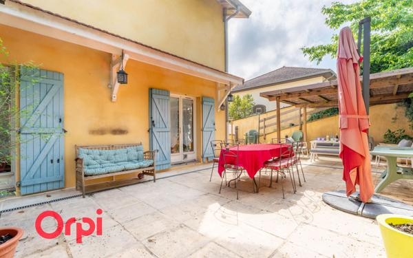 Maison à vendre    7 pièces • 171 m2 Irigny