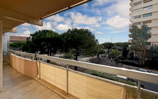 Appartement à vendre    3 pièces •  Fréjus