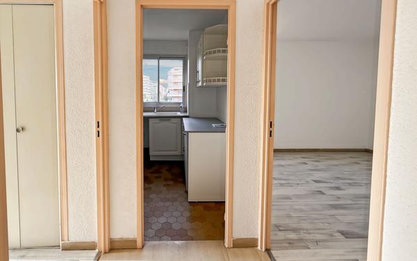 Appartement à vendre    3 pièces •  Fréjus