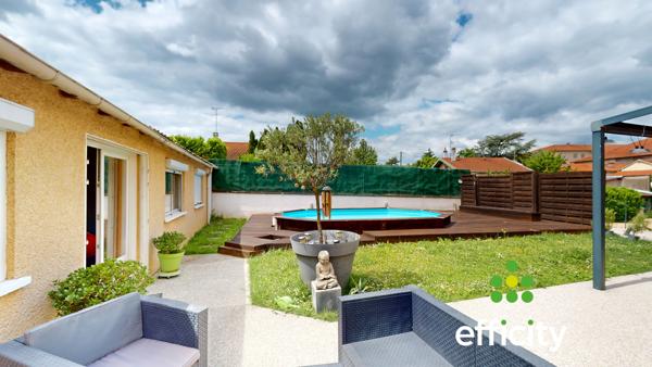 Maison
         5 pièces
        - 112 m² 569 000 € *