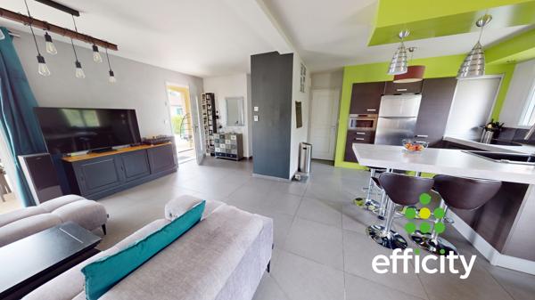 Maison
         5 pièces
        - 112 m² 569 000 € *