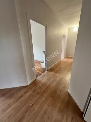 Appartement 101 M2  EDF,CHAUFFAGE, EAU COMPRISES;