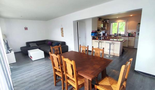 À VENDRE  Spacieuse maison familiale de 154 m² à Gelos