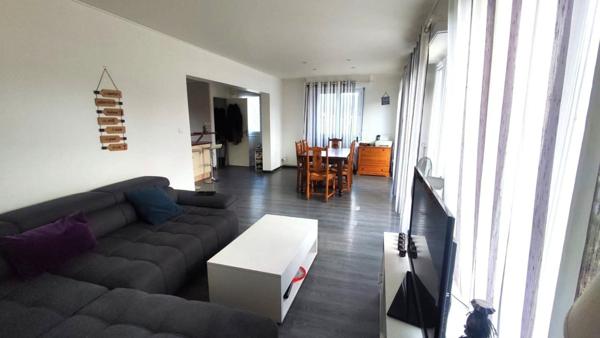 À VENDRE  Spacieuse maison familiale de 154 m² à Gelos