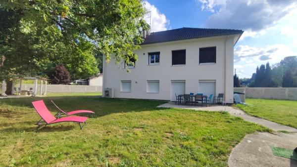 À VENDRE  Spacieuse maison familiale de 154 m² à Gelos