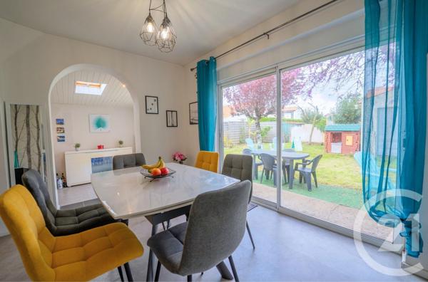 Maison à vendre  5 pièces - 90 m 2   SAUJON  - 17
