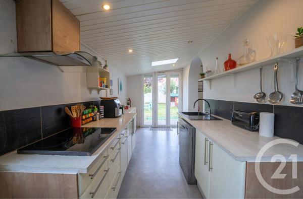 Maison à vendre  5 pièces - 90 m 2   SAUJON  - 17