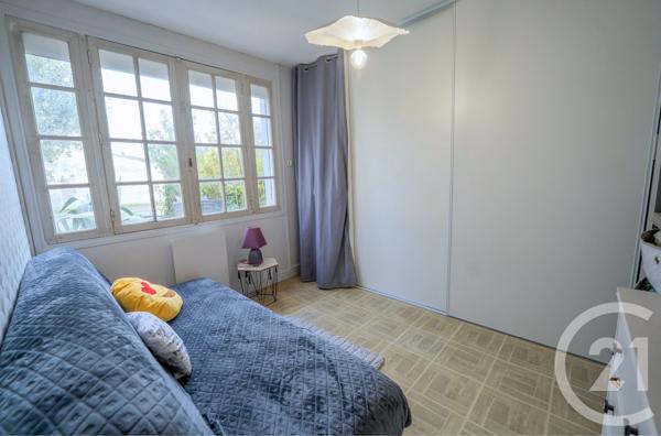 Maison à vendre  5 pièces - 90 m 2   SAUJON  - 17