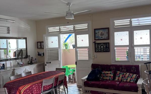 Maison à vendre    4 pièces •  Le Vauclin