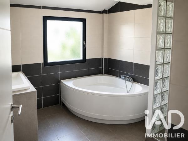 Maison à vendre 4 pièces 170 m² Saleilles