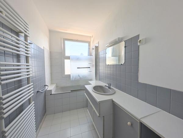 Appartement - Le Mesnil Le Roi - 2 pièces - 58 m2 , Le mesnil le roi