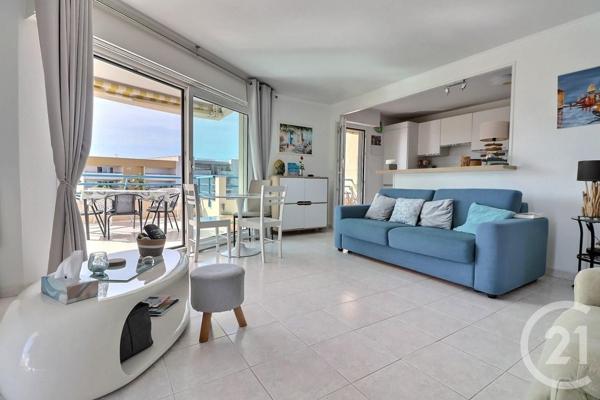 Appartement T3 à vendre  3 pièces - 71 m2 FREJUS - 83