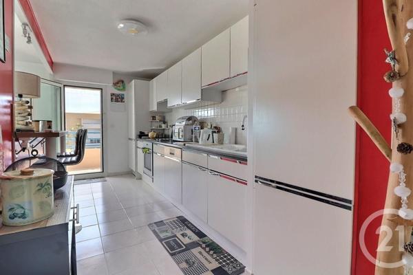 Appartement T3 à vendre  3 pièces - 71 m2 FREJUS - 83