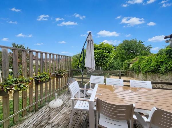 Maison à vendre 235 000 € Maurs 8 p 156 m² DPE A