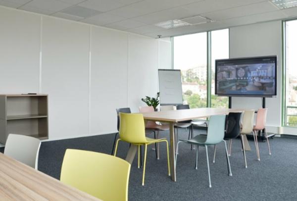 Bureaux lumineux de 7 m² à 11 m² - Centre-ville de Poitiers - Rue Victor Hugo
