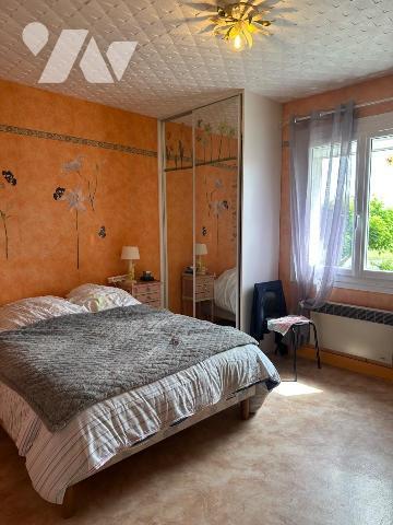 Maison sur sous-sol ? 3 chambres ? véranda récente ? terrain avec dépendance
Maison élevée sur...