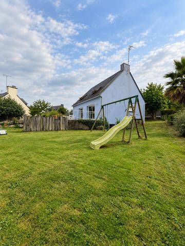 Maison 6 pièces, 4 chambres et grand terrain à Grand-Champ