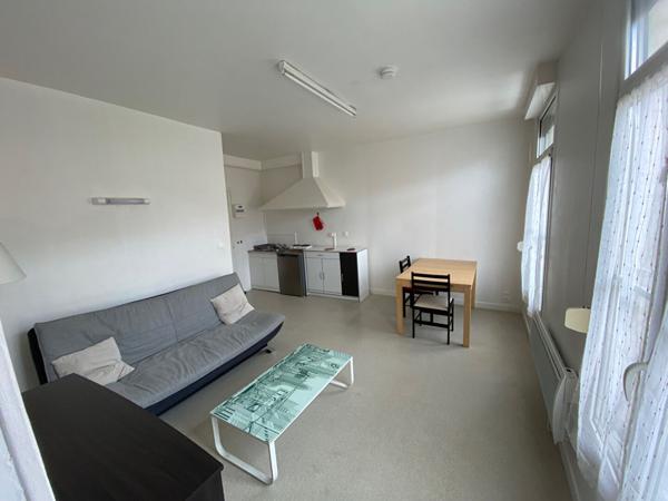 A LOUER APPARTEMENT  T2 35m2 en CENTRE VILLE DE SAINT QUENTIN 02100