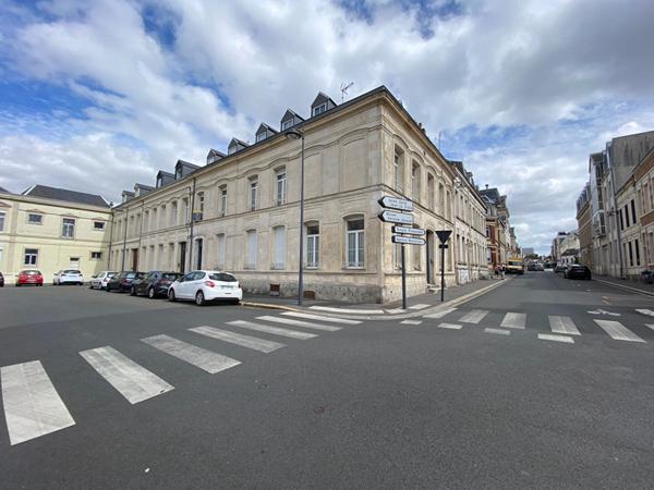 A LOUER APPARTEMENT  T2 35m2 en CENTRE VILLE DE SAINT QUENTIN 02100