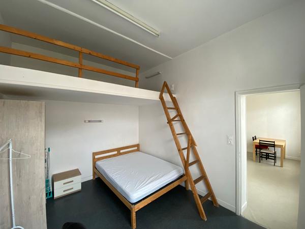 A LOUER APPARTEMENT  T2 35m2 en CENTRE VILLE DE SAINT QUENTIN 02100