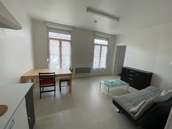 A LOUER APPARTEMENT  T2 35m2 en CENTRE VILLE DE SAINT QUENTIN 02100