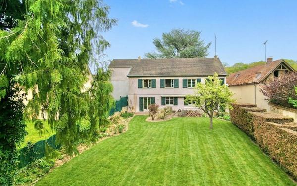 Maison à vendre    4 pièces • 128,47 m2 Morancez
