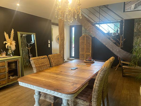 Maison 10 pièce(s) 220 m2