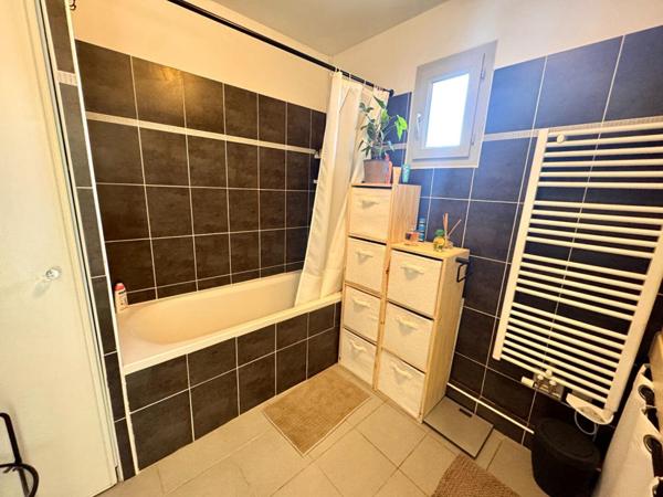 Appartement 3 pièces avec 2 places de parking