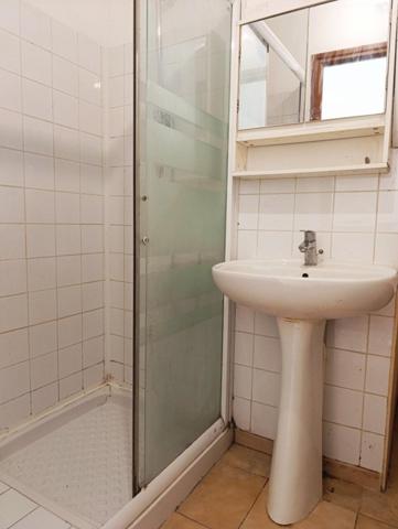 Charmante maison de ville 4 pièces à Issoudun (36) – Proche commodités, avec courette et cave voûtée