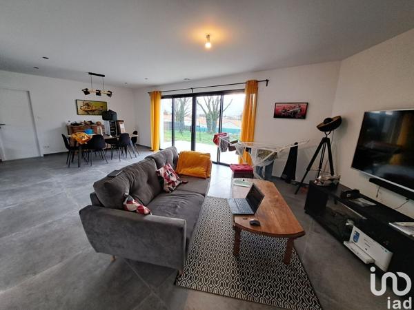 Maison 4 pièces de 96 m² à Le Poiré-sur-Vie (85170)