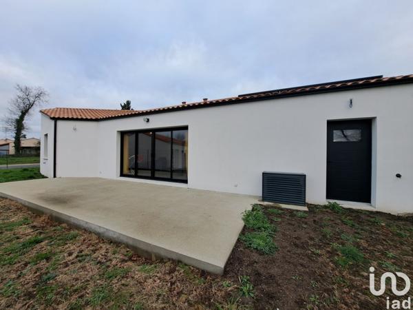 Maison 4 pièces de 96 m² à Le Poiré-sur-Vie (85170)