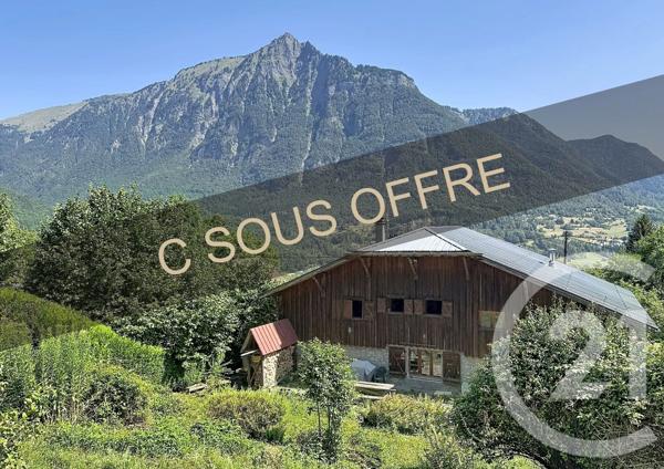 Maison à vendre  4 pièces - 137 m 2   TANINGES  - 74