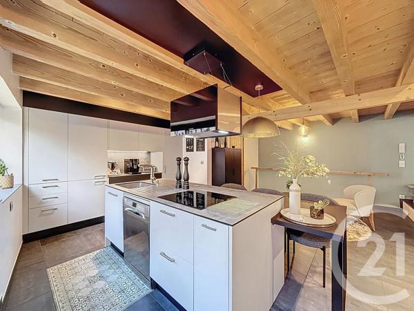 Maison à vendre  4 pièces - 137 m 2   TANINGES  - 74