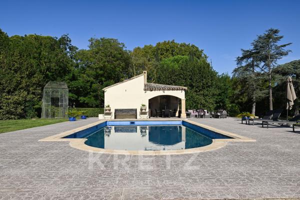 Exceptionnel château à proximité des plages