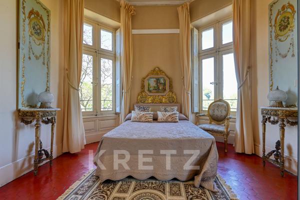 Exceptionnel château à proximité des plages