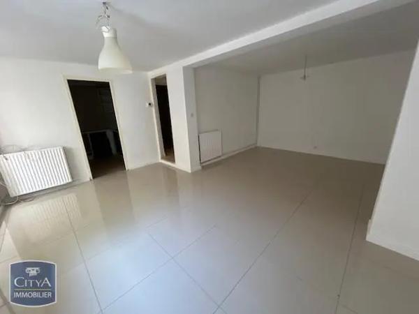 Appartement à louer 4 pièces 78.85m² Firminy (42700)